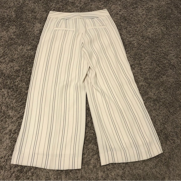 Banana Republic Wide Leg Crop Trousers - Picture 5 of 6
